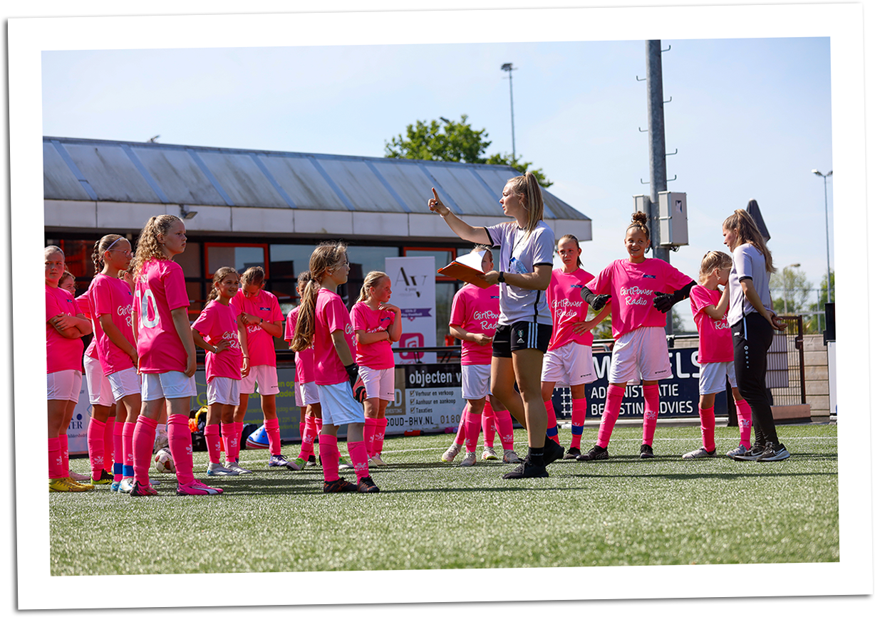 Amber verspaget girls play football voetbalverhaal districtvoetbal