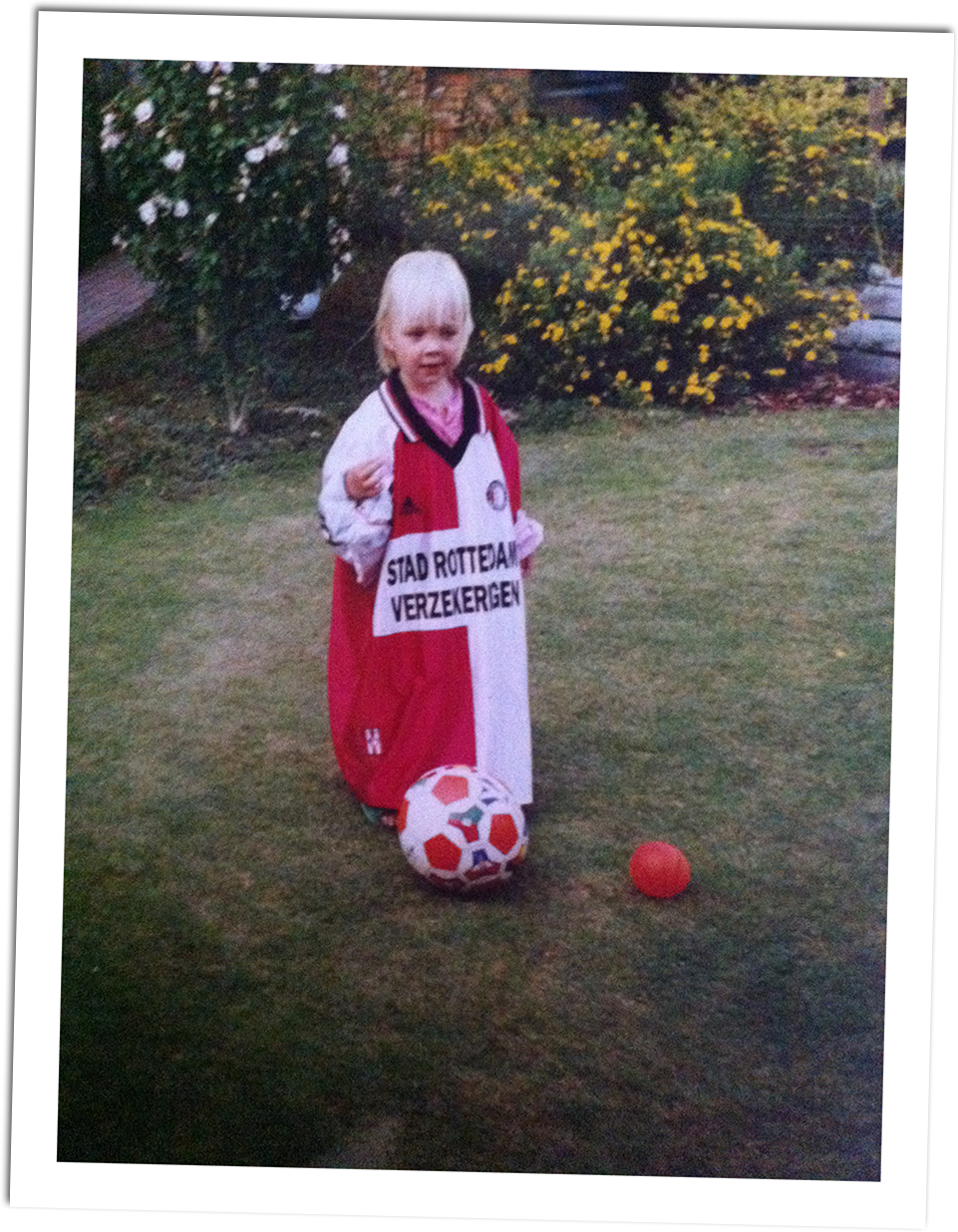 Amber verspaget meisje met dromen voetbalverhaal districtvoetbal